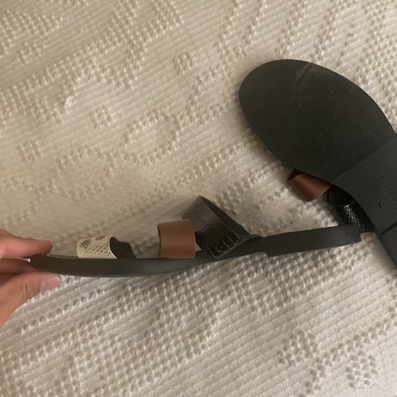 Sandals - Picture 2 of 2